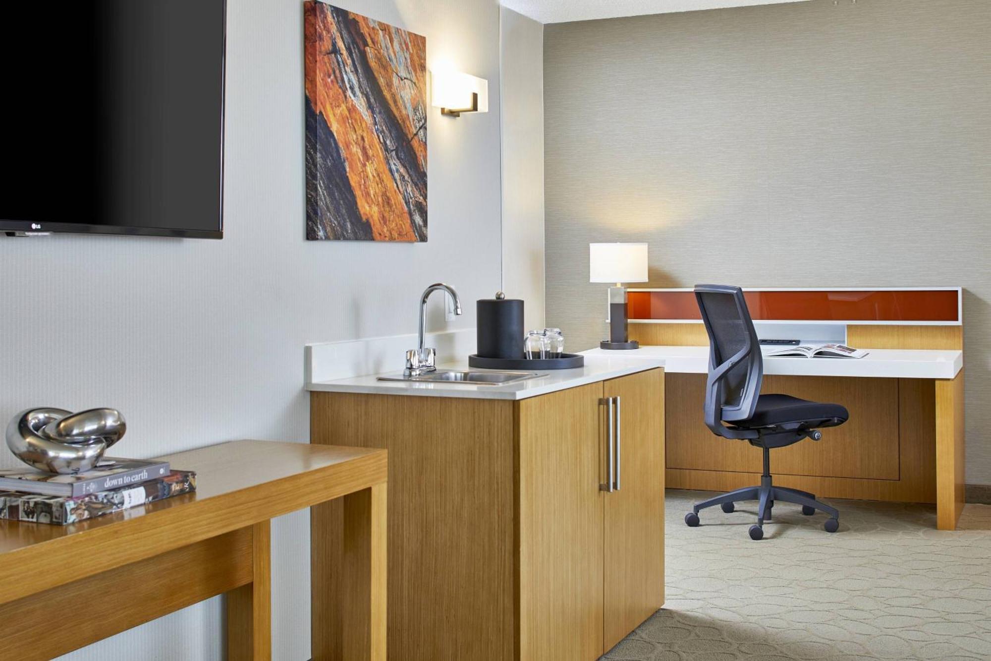 Renaissance Chicago Glenview Suites Hotel Exterior photo
