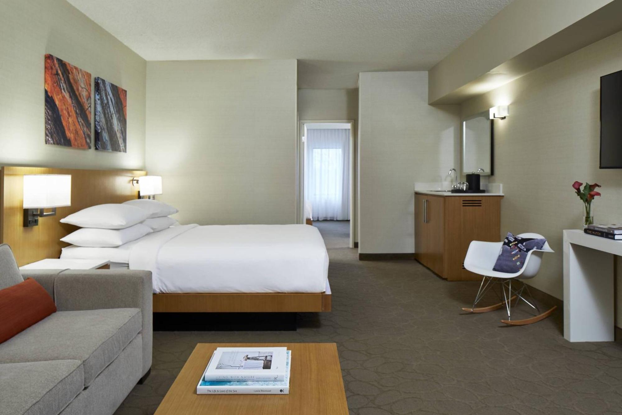 Renaissance Chicago Glenview Suites Hotel Exterior photo